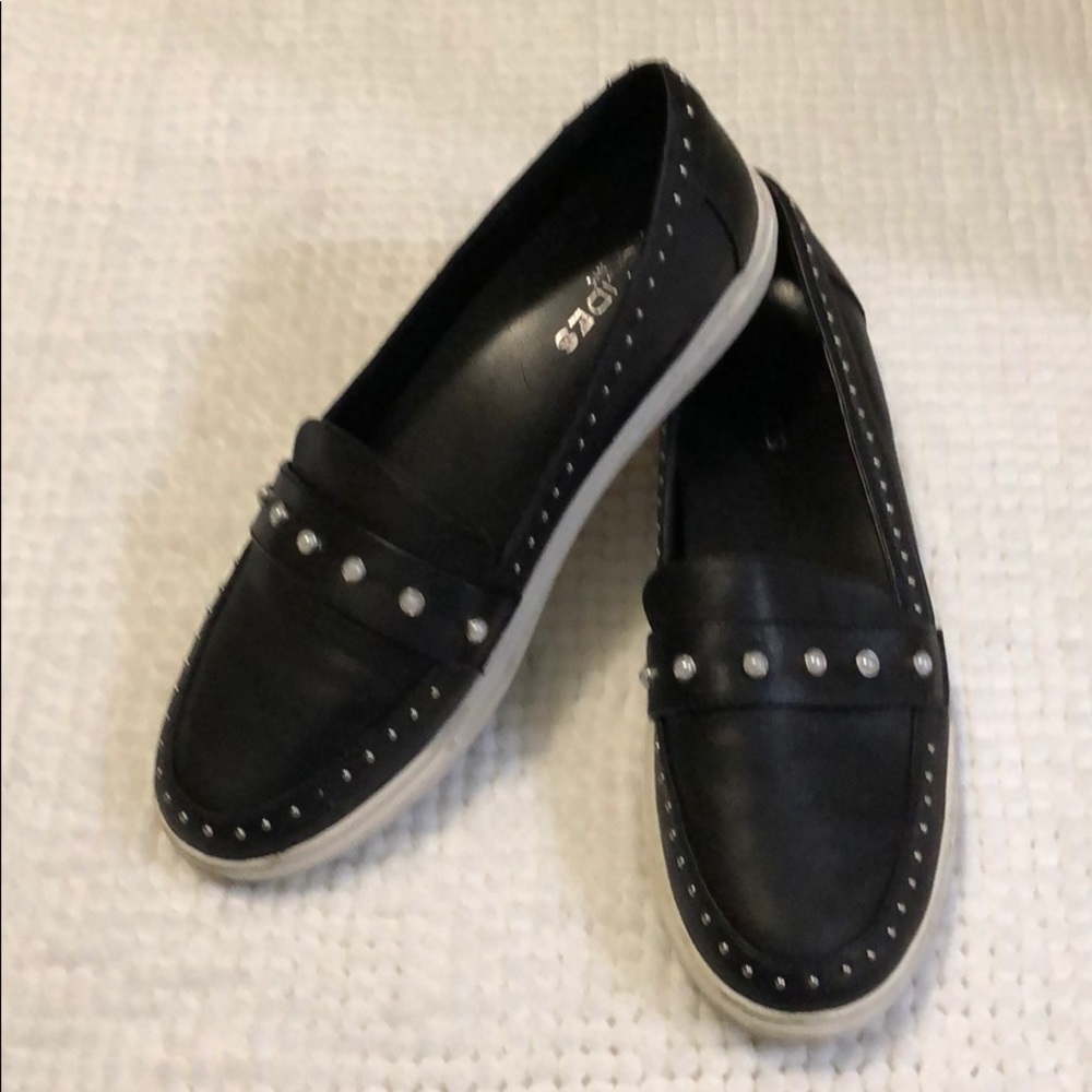 J Slides women’s sneakers/slip ons